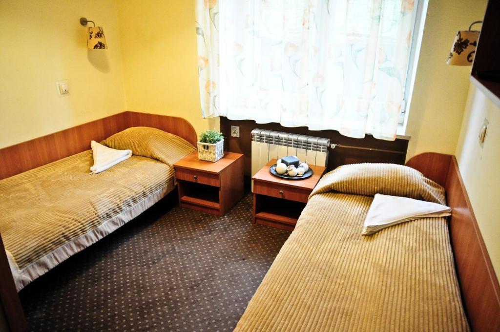 Osrodek Uslug Hotelarskich Kinga Wieliczka Ruang foto